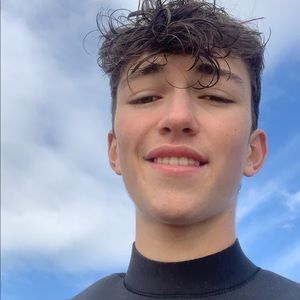 Meet your Posher, Collin